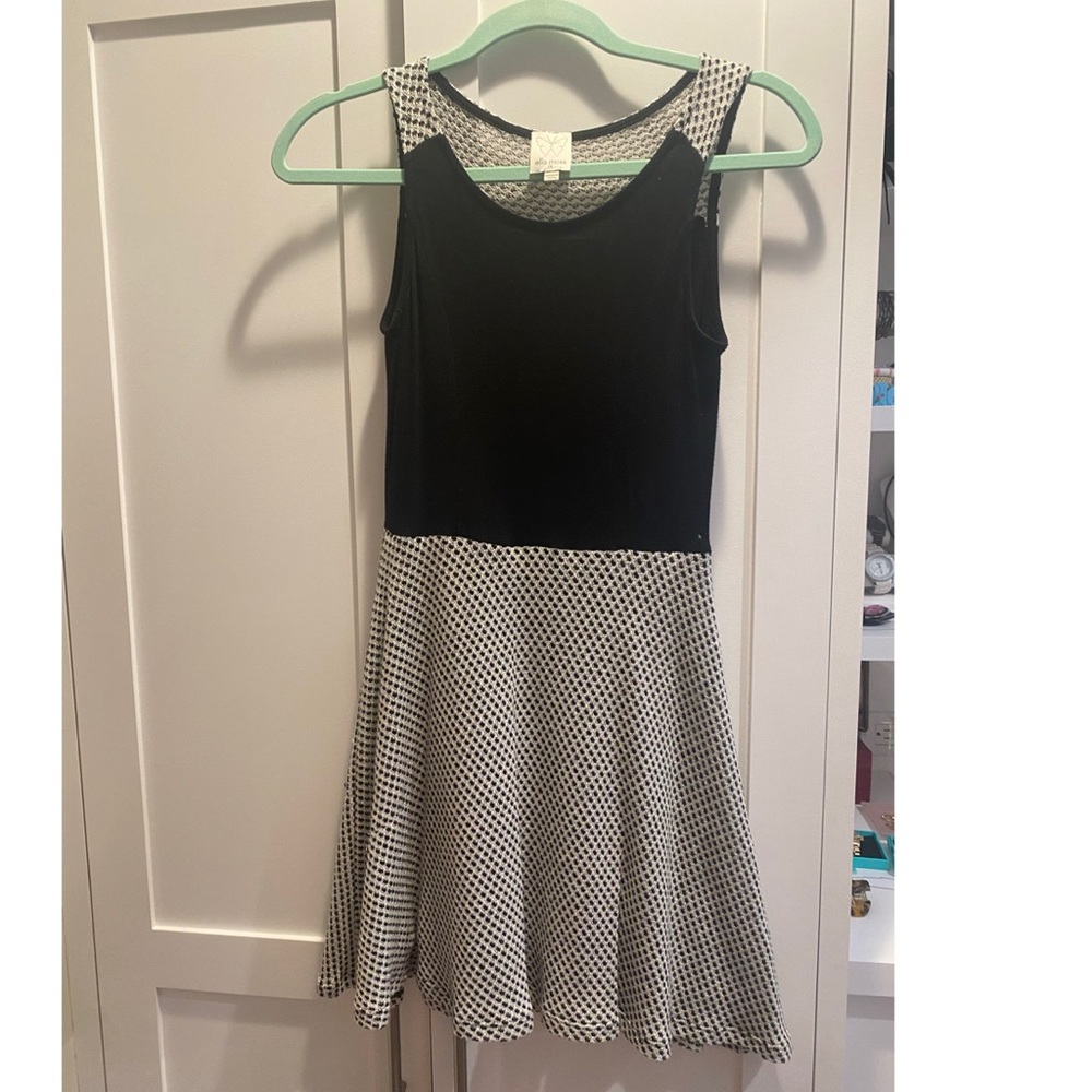 Ella Moss girls dress size 14. Beautiful special occasion dress wore twice